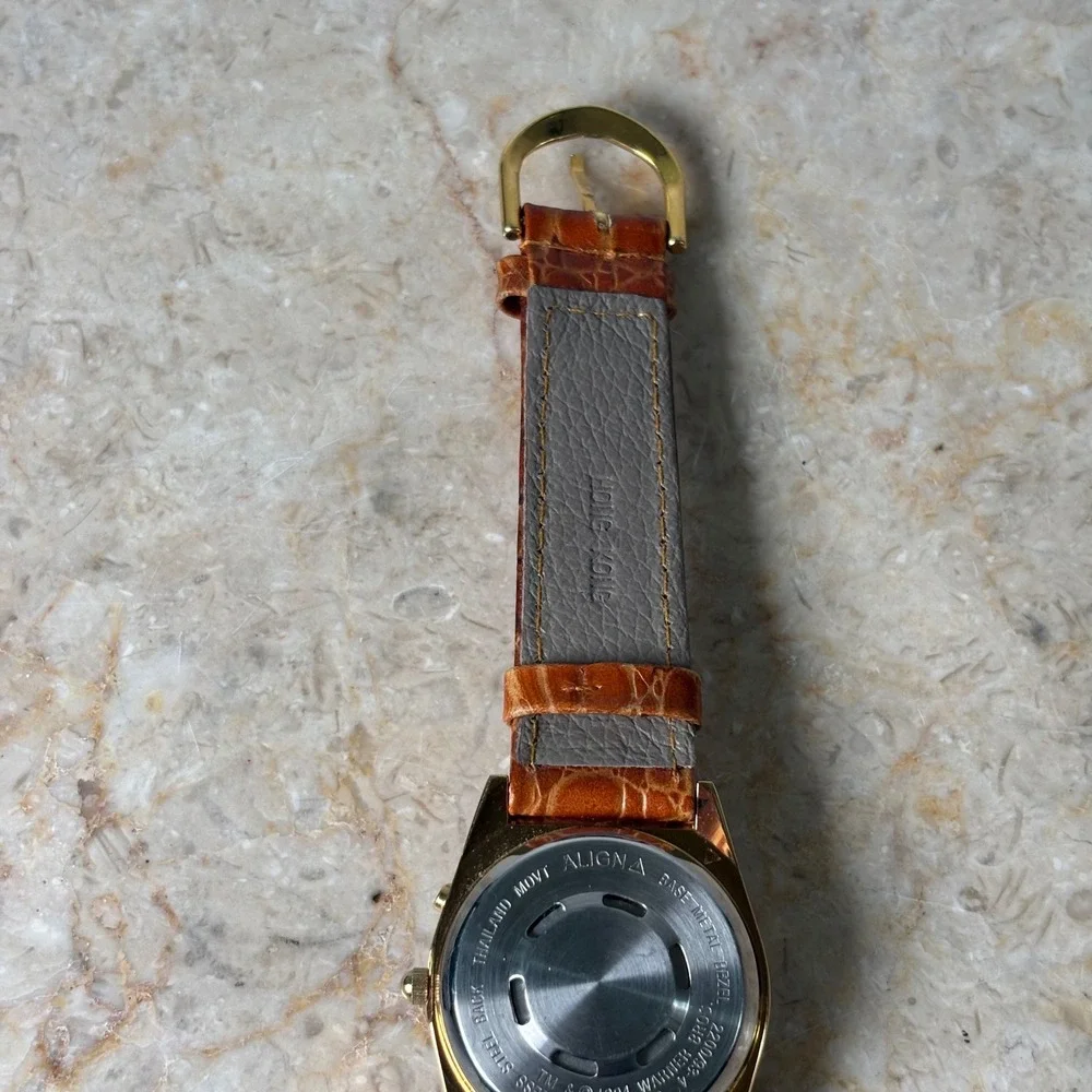 Armitron Looney Tunes Taz Musical Watch Gold Brown Leather Vintage 90s OS